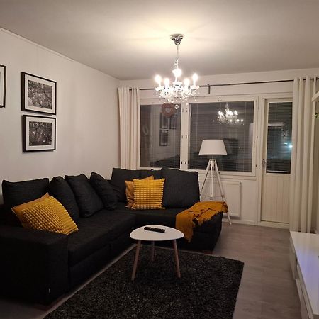 City Apartment Snellmaninkatu 22 A, Yksityinen Pistokkeellinen Paikoitus Sisaeltyy Hintaan Kuopio Esterno foto